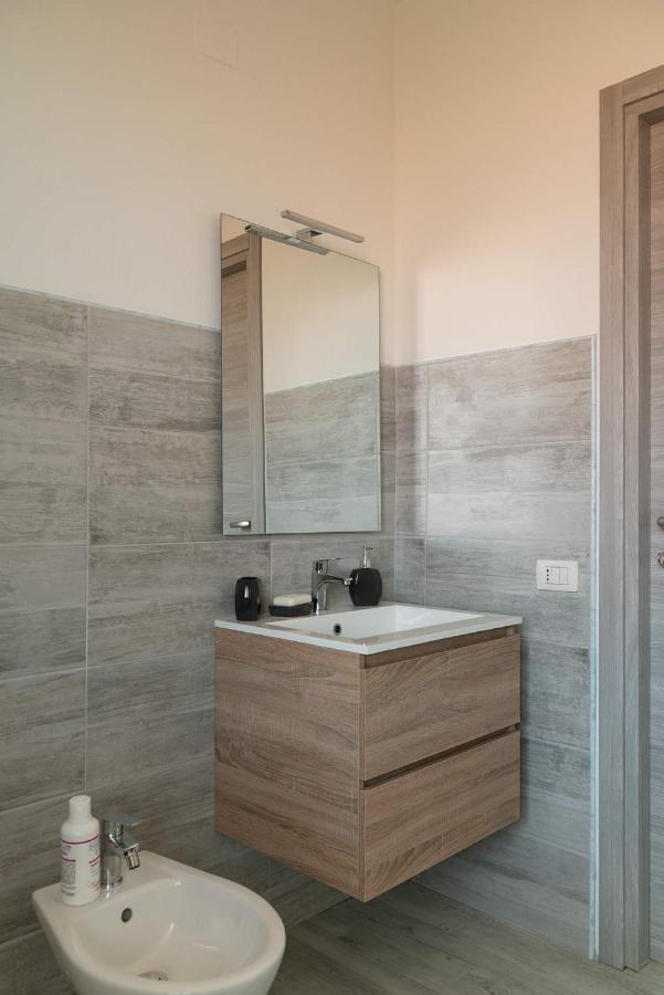 Monfalcone City Room Rental Apartment Кальяри Экстерьер фото